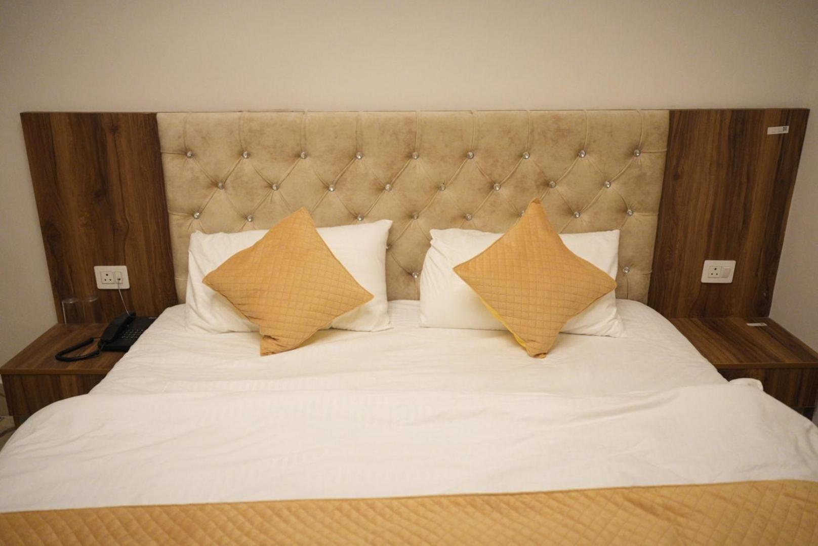 Hotel Harry Ришикеш Экстерьер фото